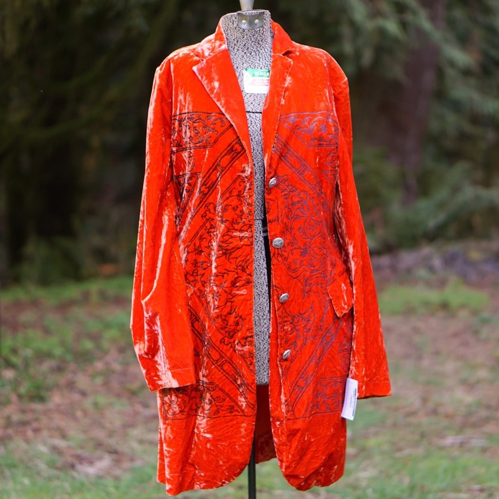 People of the Labyrinths Crushed Velvet Duster